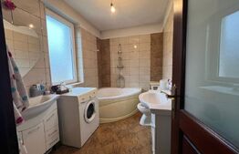 Casă de vânzare – teren 960 mp, 250 mp utili, zona Unirii
