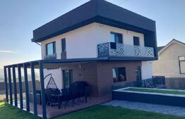 Casa de vanzare, 244 mp, strada Sfantul Stefan