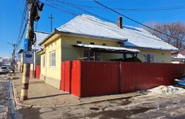 Spatiu comercial de inchiriat  firma/birouri  strada Garii