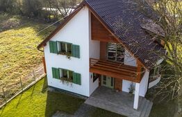 Casa cu design deosebit in Corunca! 200mp!