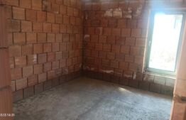 Casă la Roșu – Localitatea Dumbrăvioara, com Ernei