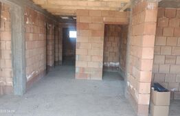 Casă la Roșu – Localitatea Dumbrăvioara, com Ernei