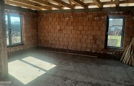 Casă la Roșu – Localitatea Dumbrăvioara, com Ernei