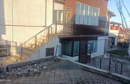 Oază de liniște cu vedere panoramică – Casa perfectă pentru familia ta, în Reghi