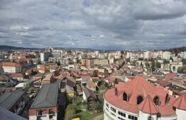 Apartament cu 3 camere, 60 mp, Dambu Pietros