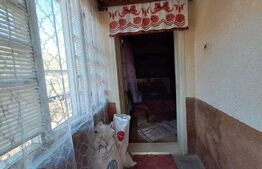 Proprietate cu potențial: casă bătrânească + teren 386 mp în Sângeorgiu de Mureș