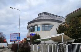 Spațiu comercial de vânzare