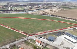 Vand teren intravilan pentru dezvoltare imobiliara/ depozite/ hale, Reghin