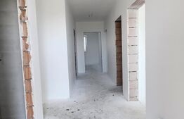 Casa In stil Mediteranean 110mp utli si teren de 530 mp in Nazna 