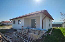 Casa In stil Mediteranean 110mp utli si teren de 530 mp in Nazna 