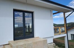 Locuință modernă în Livezeni, compartimentare eficientă, teren 700 mp