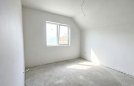 Casă individuală modernă de vânzare în Corunca 