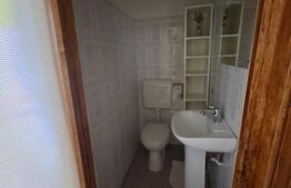 Teren cu casa de vanzare, 106 mp, zona Ungheni