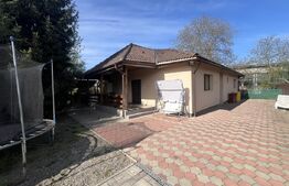 Casă stil mediteranean, 100 mp, teren generos 688 mp, zona Unirii