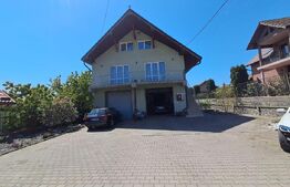 Casă modernă P+2 de vânzare în Reghin, cu garaj și curte generoasă