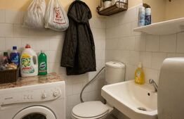 Apartament 3 camere de vânzare, 65 mp, zonă Centrală