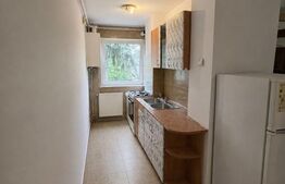 Apartament 3 camere semidecomandat, 50 mp, etaj 2, zona Dambul Pietros