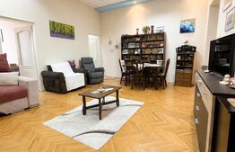 Apartament cu 3 camere, etajul 1, 80 mp, zona Ultracentral