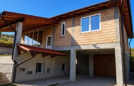 Casa la rosu de vânzare, 100 mp, zona Livezeni