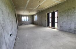 Casa pe un singur nivel, 180 mp, zona Nazna