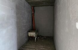 Casa pe un singur nivel, 180 mp, zona Nazna