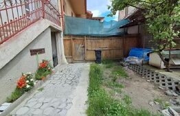 Casa Individuala Etaj si Demisol, zona Reghin 