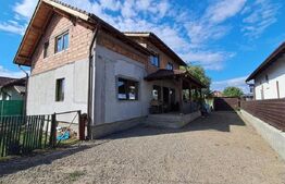 Casa/Villa De Vanzare In Zona Sangeorgiul de Mures