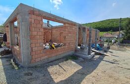 Casă individualâ de vânzare în Corunca  Curte Comunâ– Proiect în desfășurare