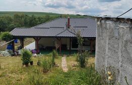 Casa de vanzare, 80 mp, zona Cerghid