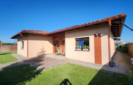Casa 4 camere, 186 mp, teren 1890 mp, Sangeorgiu de Mures