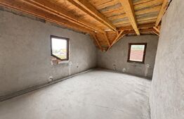 Casa de vanzare semifinisata zona linistita, Reghin