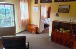 Casă cu 2 camere, 70 mp, Curte Comuna, zona Ernei 