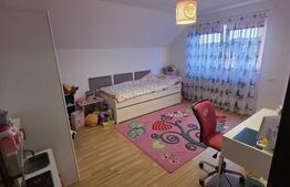 Casa 5 camere, 170 mp utili, zona Corunca 