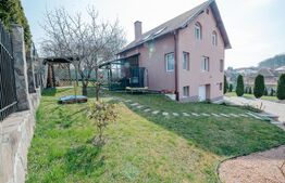 Casa de vanzare 4 camere, 160mp gata de mutare, zona Reghin