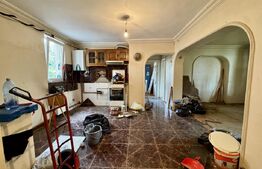 Apartament 4 camere, 81 mp, zona Dambu Pietros