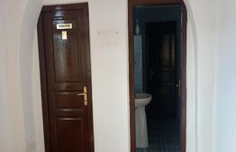 Cladire de birou, 100 mp, zona Depozite