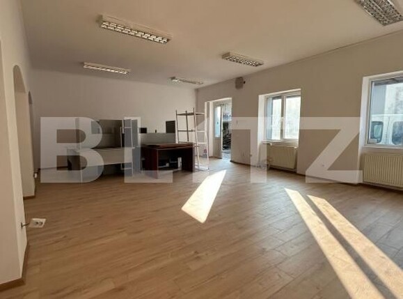 Apartament de închiriat 3 camere Ultracentral - 197861AI | BLITZ Târgu Mureș | Poza2