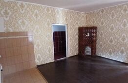 Casa de vânzare în Aluniș
