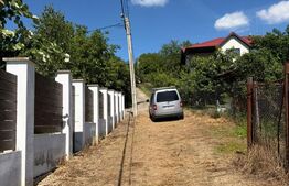 Teren intravilan, 1300 mp, zona Viile Dealului Mic 