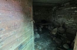 Casa 3 camere + dependinte, 84.50 mp, teren 3900 mp, zona Dumbravioara 
