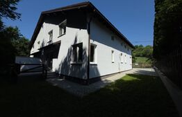 Casă de vânzare, 281 mp, zona Corunca
