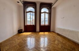 Vand apartament ULTRACENTRAL cu 2 camere - perfect pentru spatiu de birou