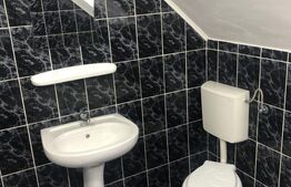 Casă 187 mp, teren 4500 mp, zona Chetani 