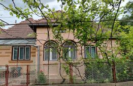 Gospodărie tradițională Chiheru de Jos – casă și 6 corpuri  clădiri pe 3.093 mp