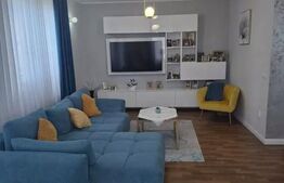 Casa de vanzare, 220 mp, zona Corunca 