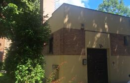 De vânzare spațiu cu potențial de conversie în apartament – 42 mp