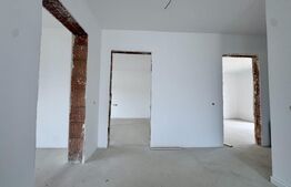 Casa de vanzare, 140 mp utili, 507 mp teren, zona Corunca