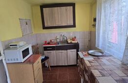 Casă cu două corpuri, 63 mp, zona Chinari