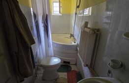 Casă cu două corpuri, 63 mp, zona Chinari