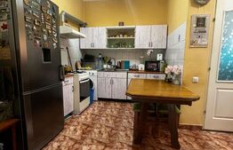 Apartament cu 3 camere, 70 mp, parter, zona Piața Armatei